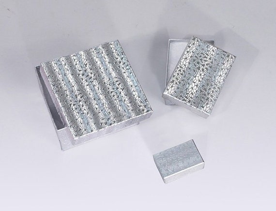 100 Pcs 3 1/2" x 3 1/2" x 1" Silver Texture Jewelry Boxes, Cotton Filled, Sold By The Case, 100 Quantity, Bulk Pricing Available - BX2833-S