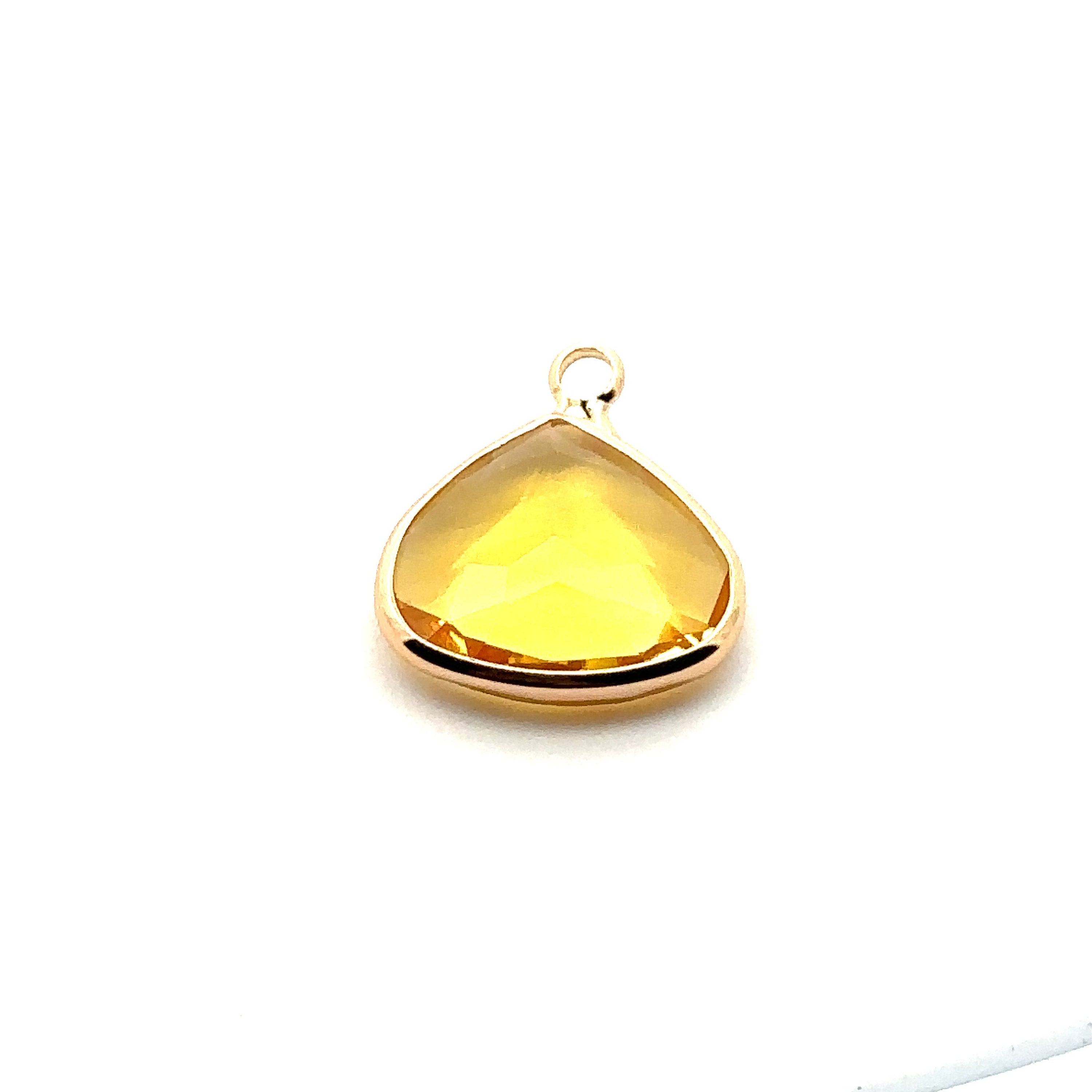 黄色の三角形のクリスタルチャーム、SKU#M2168Yellow - Etsy 日本