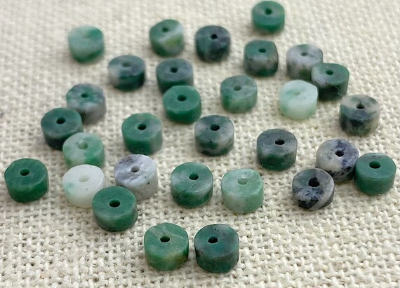 Hydrogrossular Bead