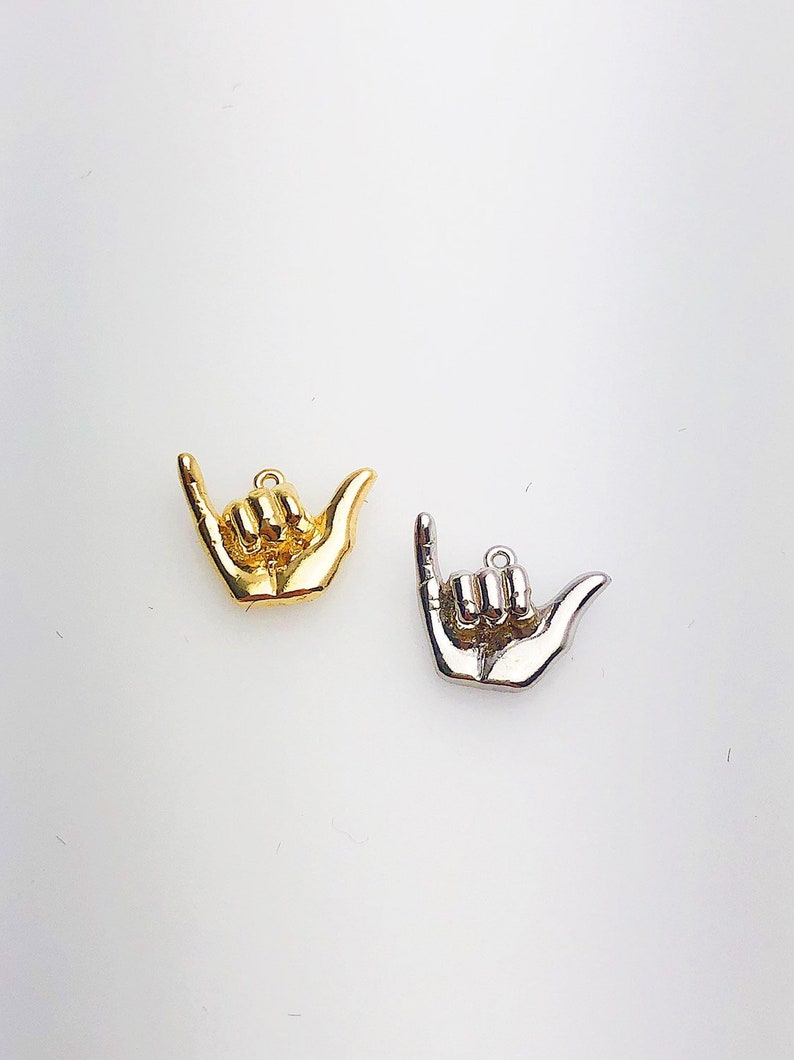 14K Solid Gold Hawaiian Shaka Charm w Ring Made in USA L-93 11.5x7.6mm