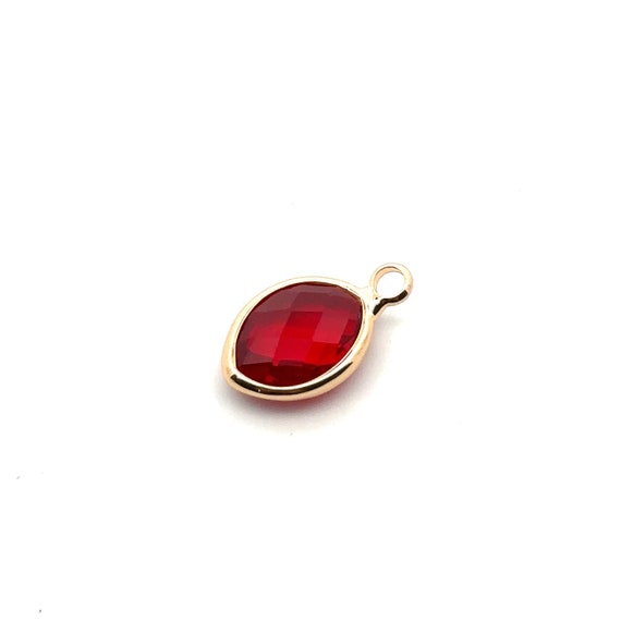 Red crystal charm M2156