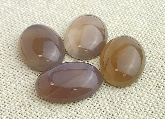 Gray Agate Oval Cabochon