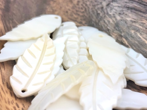 Mother Of Pearl Leaf Sku#M285