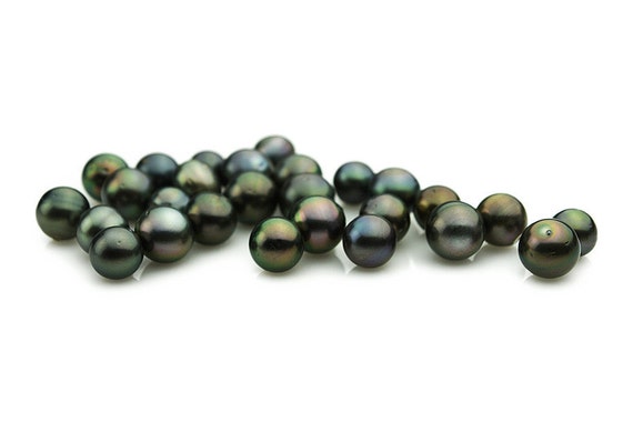 Loose Tahitian Pearls, Near Round, Dark Multicolor A+ (RF 31)