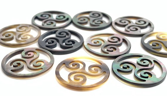 Mother of Pearl Charm Sku#M149