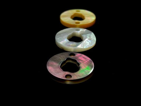 Mother of Pearl Kauai Carved Beads, M1220