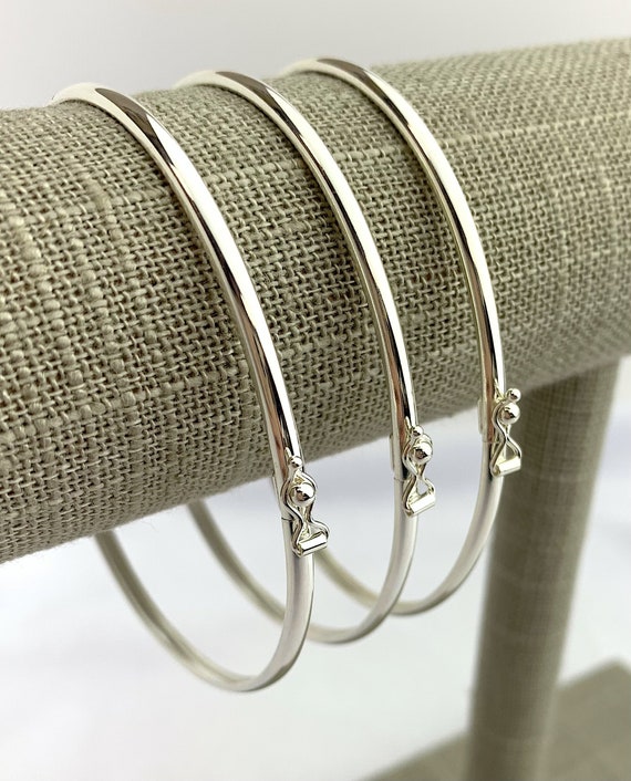 6.5” 3mm Bangle w/Clasp, #50213075L