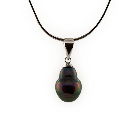 Tahitian Pearl Pendant on Sterling Silver