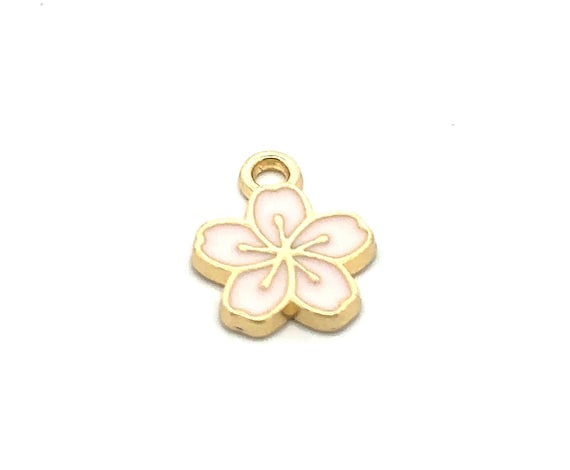 Stunning off white flower charm, SKU#M3102