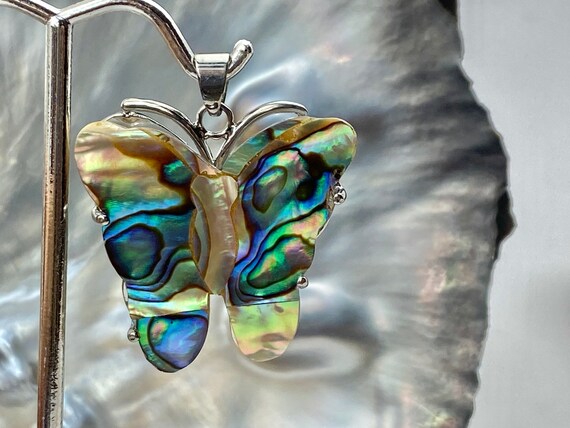 Butterfly abalone mother of pearl pendant, SKU#M811