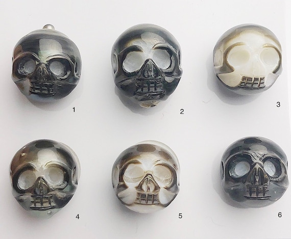 Carved Skulls Tattoo Tahitian Pearl 13-14mm (722)