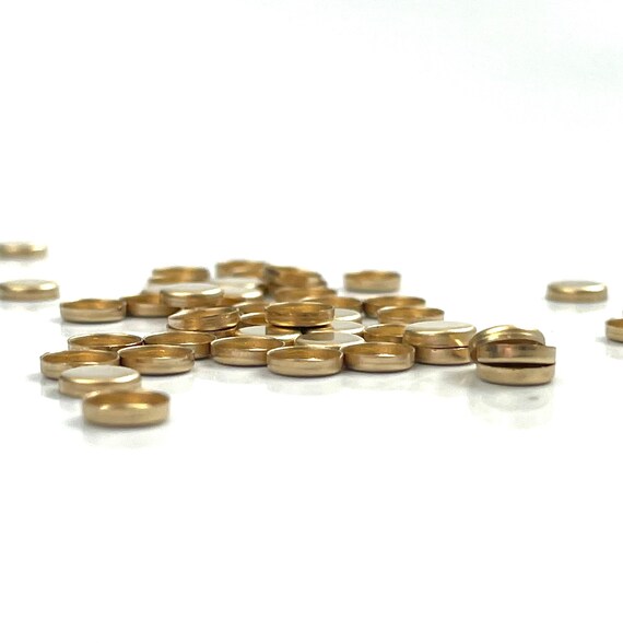 Round bezel cup