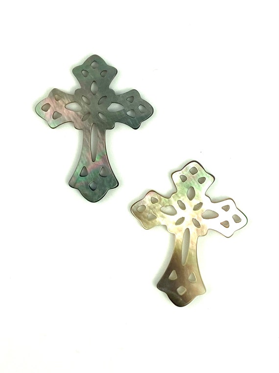 Mother Of Pearl Cross Shell, Sku#M414