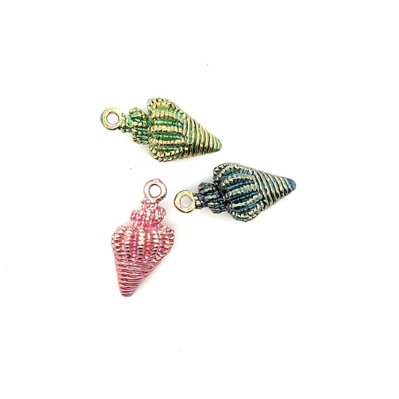 Sea shell charm