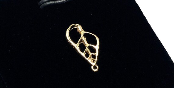 Beautiful Textured 1.5mm X 14mm(Vermeil) Half Snail Shell w/Ring Findings/Charms Sku #L-8 SHELL SS