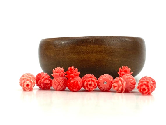 Mother Of Pearl Pineapple Beads, Sku#M436
