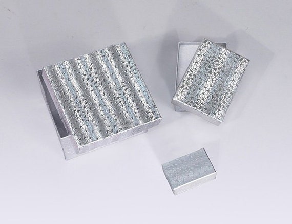 100 Pcs 2 1/8" x 1 5/8" x 3/4" Silver Texture Jewelry Boxes, Cotton Filled, Sold By The Case, 100 Quantity, Bulk Pricing Available -BX2811-S