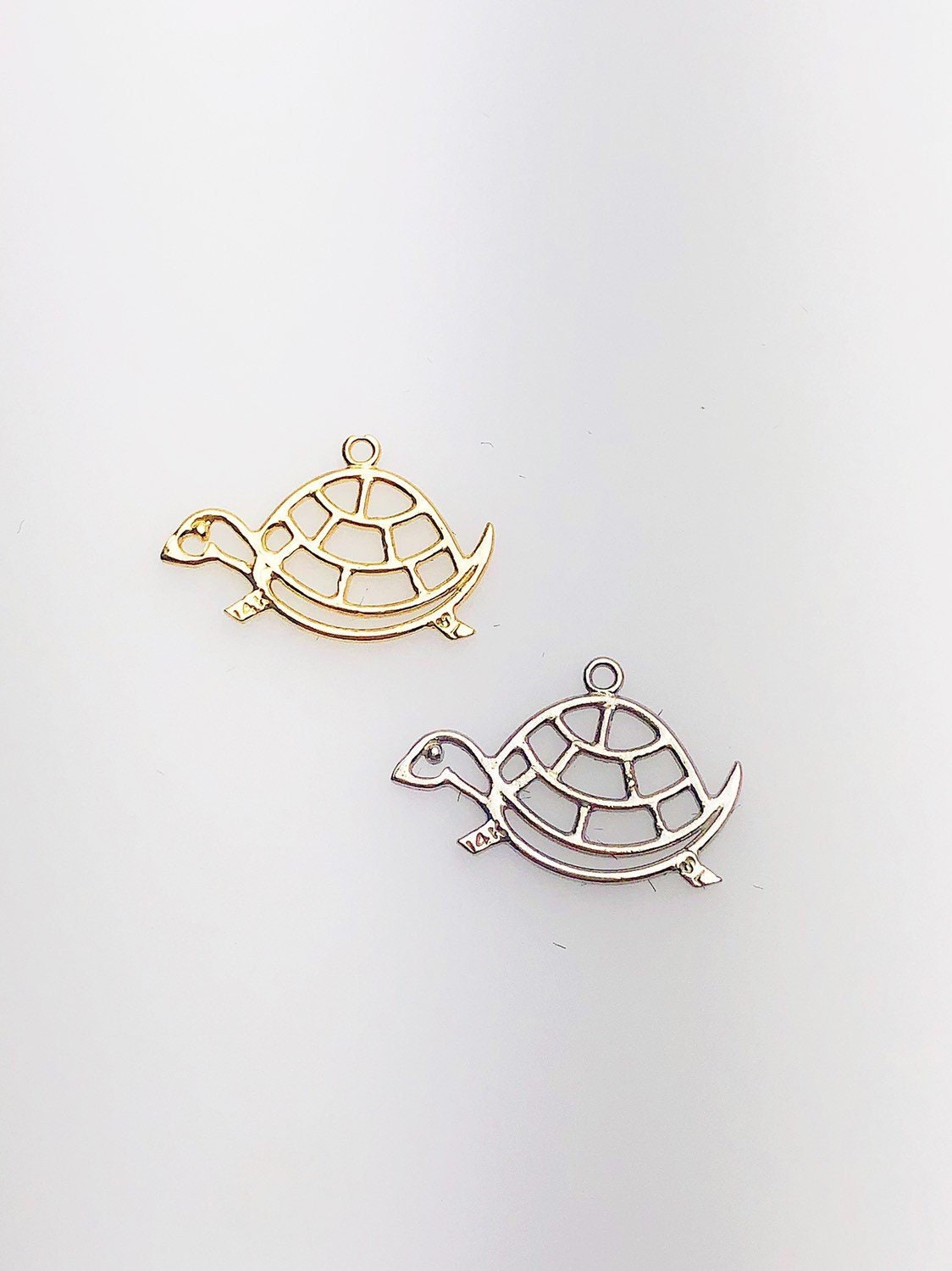 14K Solid Gold Turtle Charm w/ Ring, 17.1x11.3mm, Made in USA (L-105)