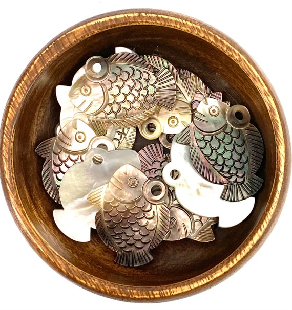 Black Tahitian Mother Of Pearl Gold Fish Beads, Sku#M329