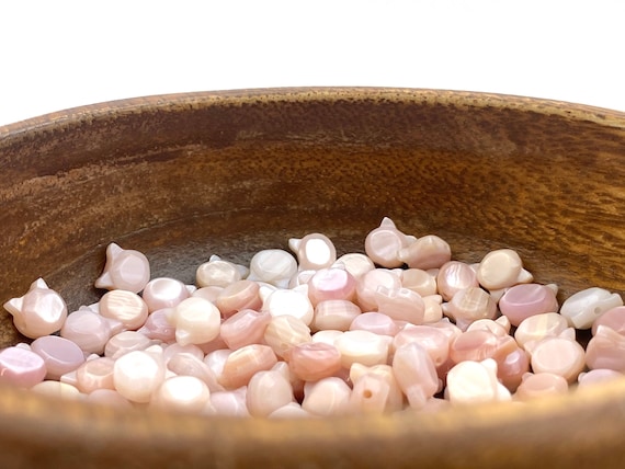 Mother Of Pearls Pink Cat Bead, Sku#M19