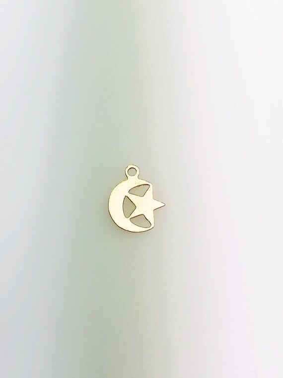 14K Gold Fill Star & Moon Charm w/Ring, 8.61x10.56mm, Made in USA - 257