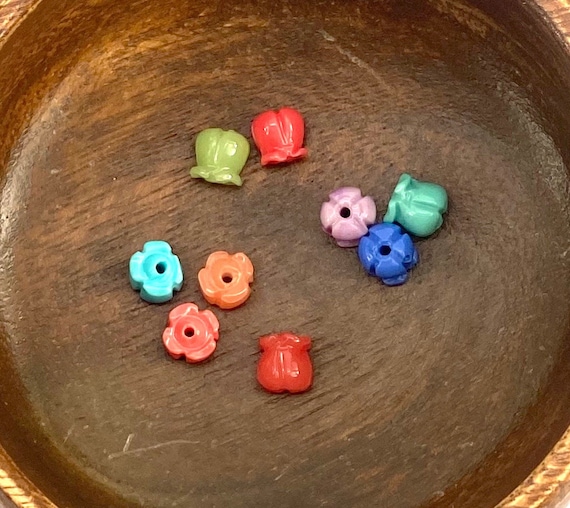 Mother Of Pearl Crown Flower Beads, Sku#M678