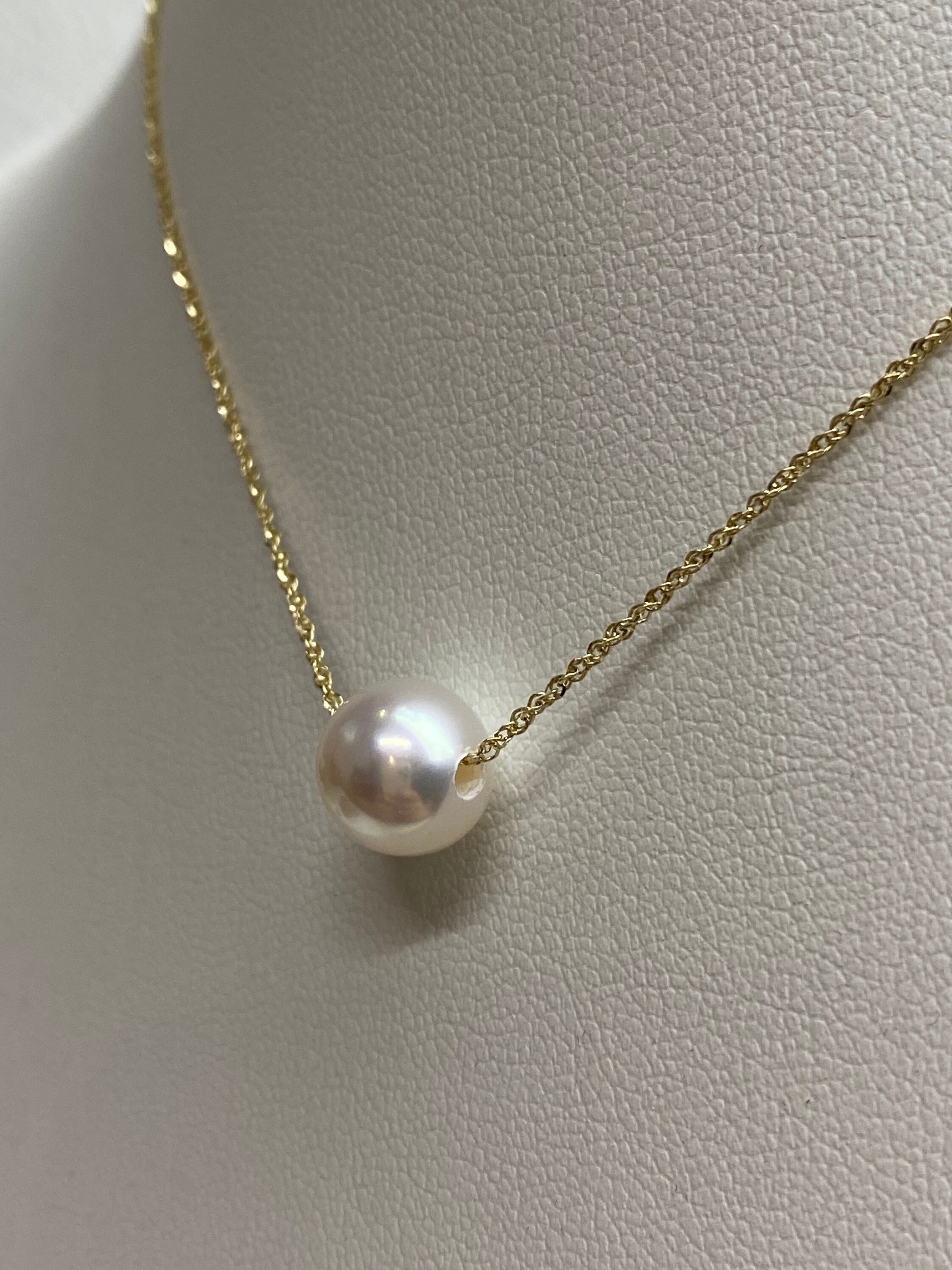 Akoya pearl pendant Clearance