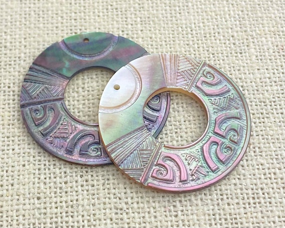 Carved Mother of Pearl Circle Charm Sku#M2341