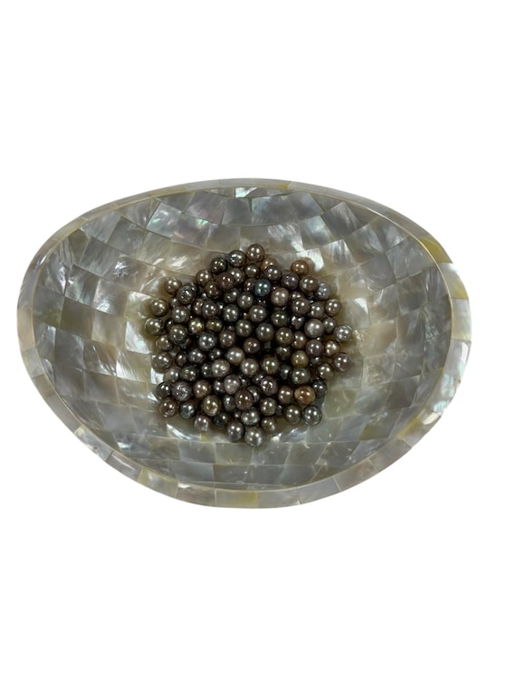 7mm Tahitian Pearls. AA grade.