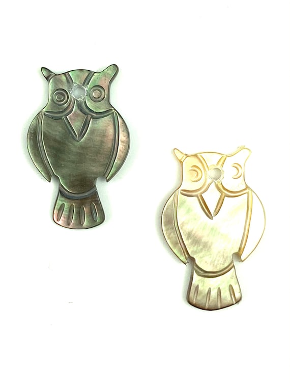 Mother Of Pearl Owl Shell, Sku#M257