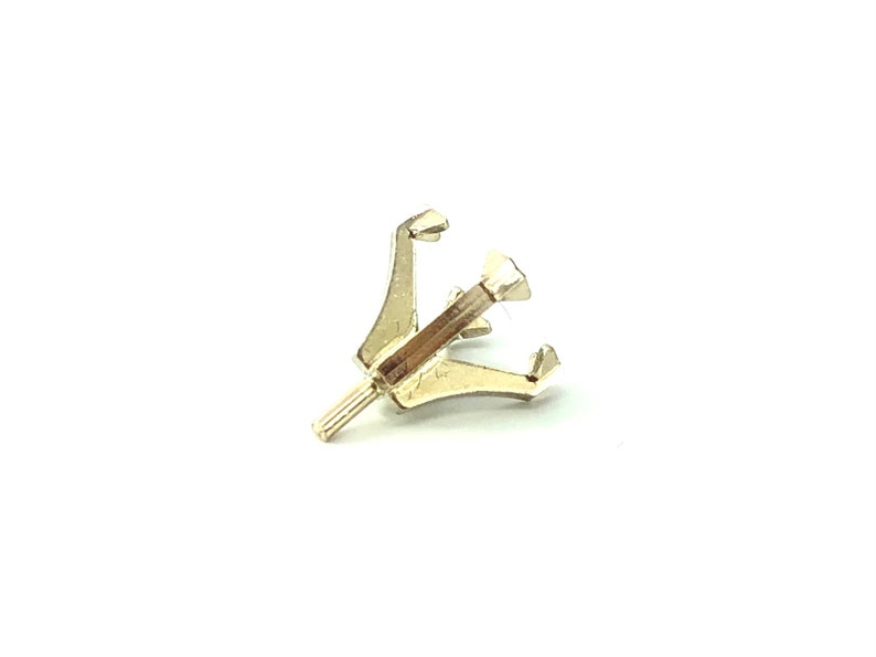 14K Yellow Gold SQ Center WPeg Sku#1.0CT971-5.5