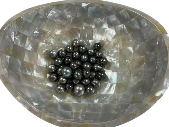 AA Tahitian Drop Pearls