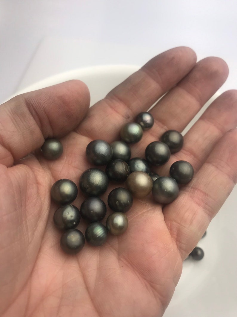 30 pcs, Round/Semi-Round/ Oval Tahitian Pearls, A, 7mm to 11mm, Imported from Tahiti image 2