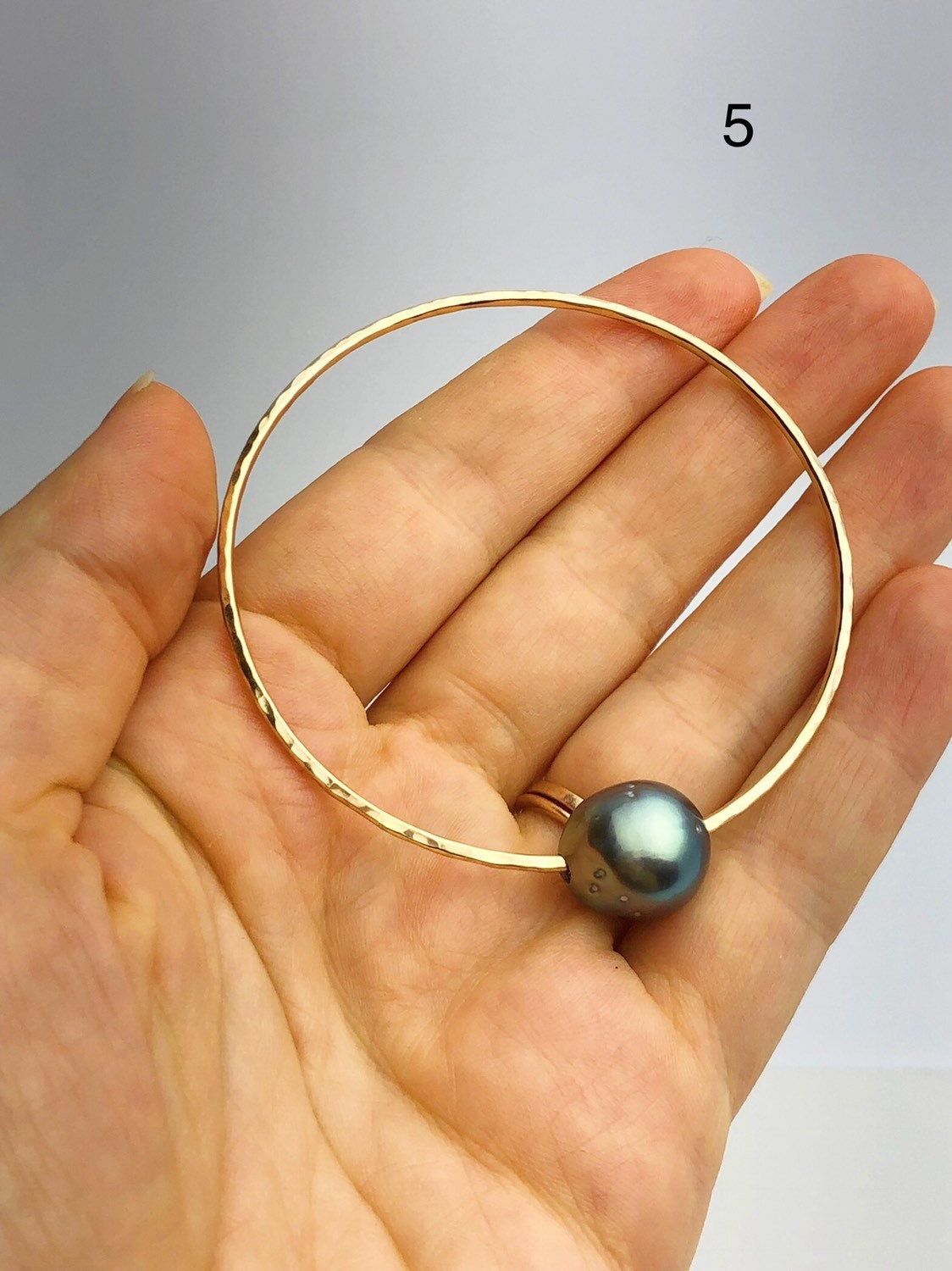 14K Gold Filled Single Tahitian Pearl Bangle Bracelets , Size Medium
