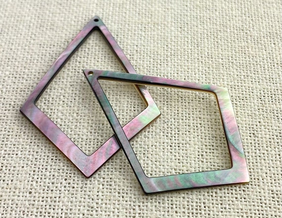 Mother of Pearl Charm Sku#M2516