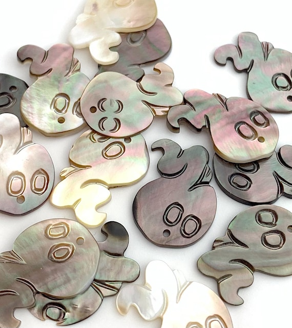 Mother of Pearl Charm Sku#M468