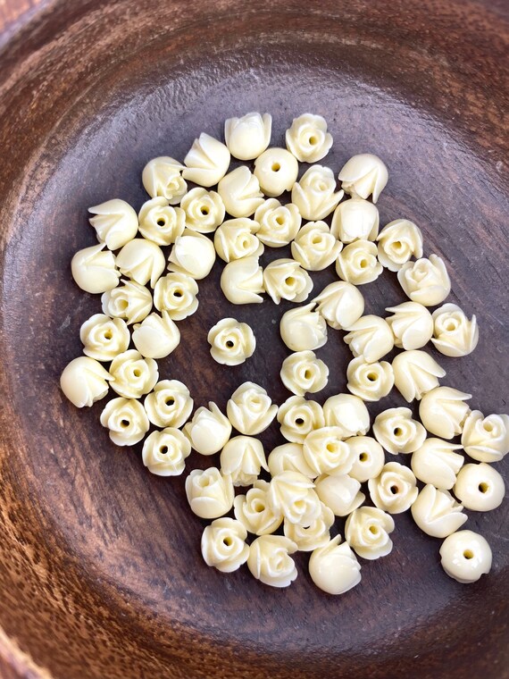 Mother Of Pearl Off White Small Rose Beads, Sku#M675