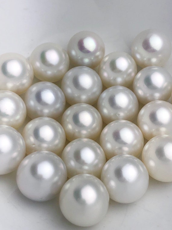 14mm White South Sea Loose Pearls, Round, 14mm - 14.9mm, AAA Quality