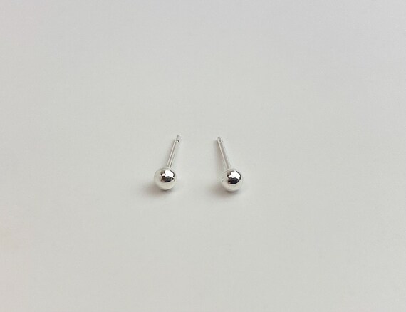 Sterling Silver Ball Stud Earring
