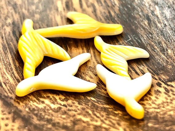Mother Of Pearl Tail Sku#M153