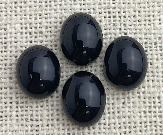 Onyx Oval Cabochon