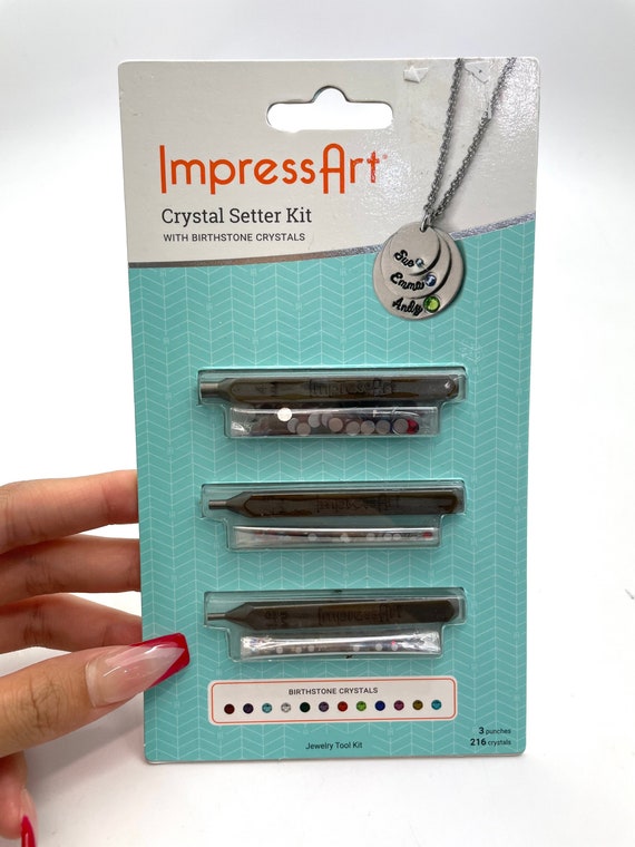Crystal settler kit with birth stone crystals