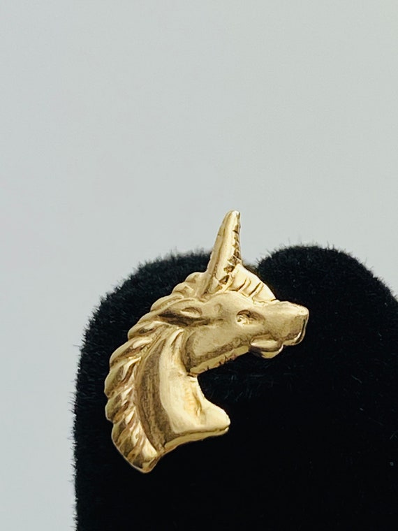 Pretty textured (14KGF) Unicorn Stud Earrings, 0.55mm X 10mm, Sku# 682-4