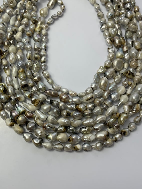Tahitian pearl strands