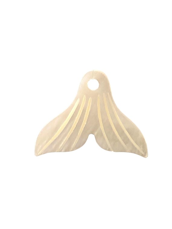 Mother Of Pearl Whale Tail Shell, Sku#M337
