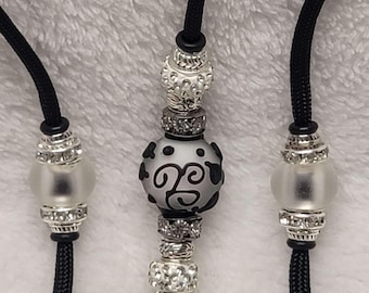 Bling Dog Show Lead, Black & White Frosted Beaded Leash, Sm End Loop/Snap/Slip