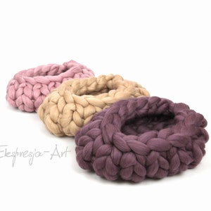 Wool basket / cocoon ductile , photo prop, baby photo props, merino wool , knitted, chunky cocoon, photoprop