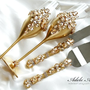 Gold Wedding glasses and Cake Server Set Wedding Cake Knife, Cake Cutting Set Toasting flutes Champagne glasses gold, set of 4