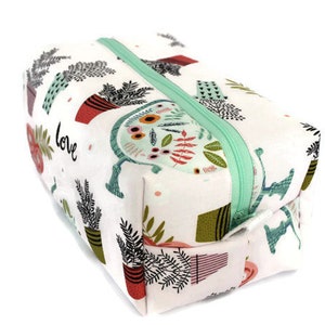 Boxy Bag -Toiletry Bag - Dopp Kit -Travel Bag -Makeup Bag - Accessory Bag - Wash Bag - Wet Bag - Travel Love