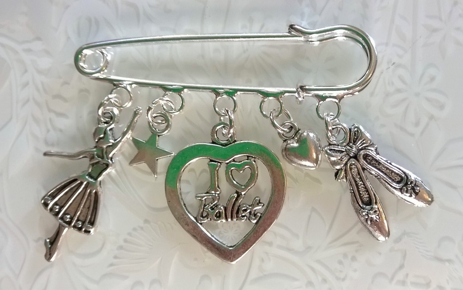 ballet gifts~ballet kilt pin brooch~ballet keyring~ballet shoes~ballet dancer